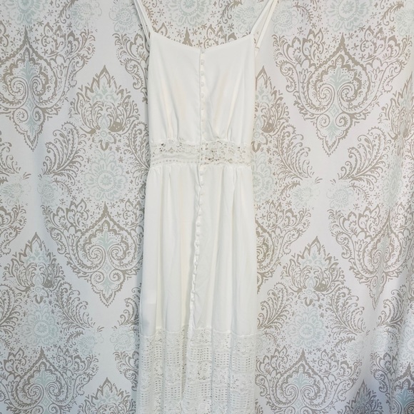 White Boho Lace Maxi Dress - Picture 7 of 11